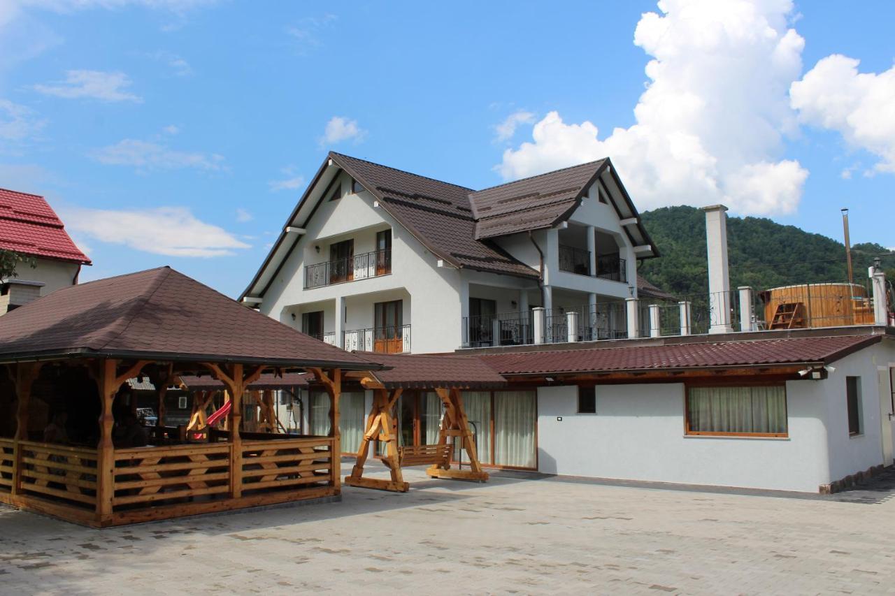 Hotel Casa Luca Viseu de Jos Exterior foto
